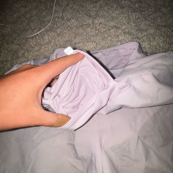 Nike dry fit shorts light pink - Picture 3 of 5